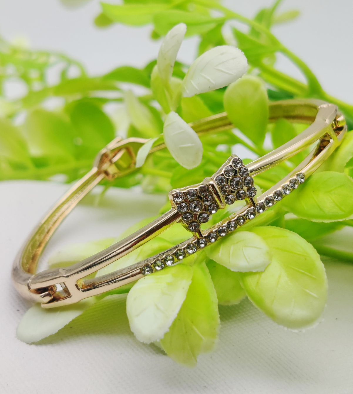 Best Quality Artificial Bracelet For Girls & Women | Bracelet For Every Occasion | Elegant Design